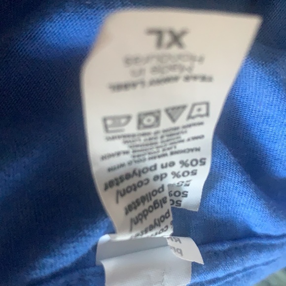 🔵Very Important Tee District - Top - Picture 10 of 11